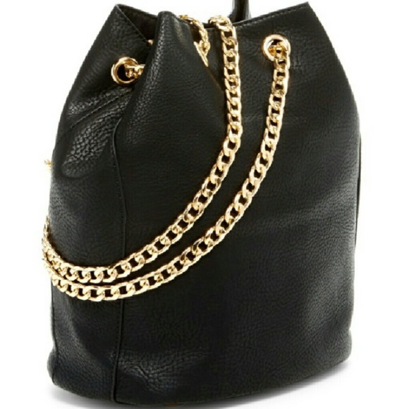 🆕 🌟LAST ONE🌟Studded black bucket style handbag - Picture 2 of 3